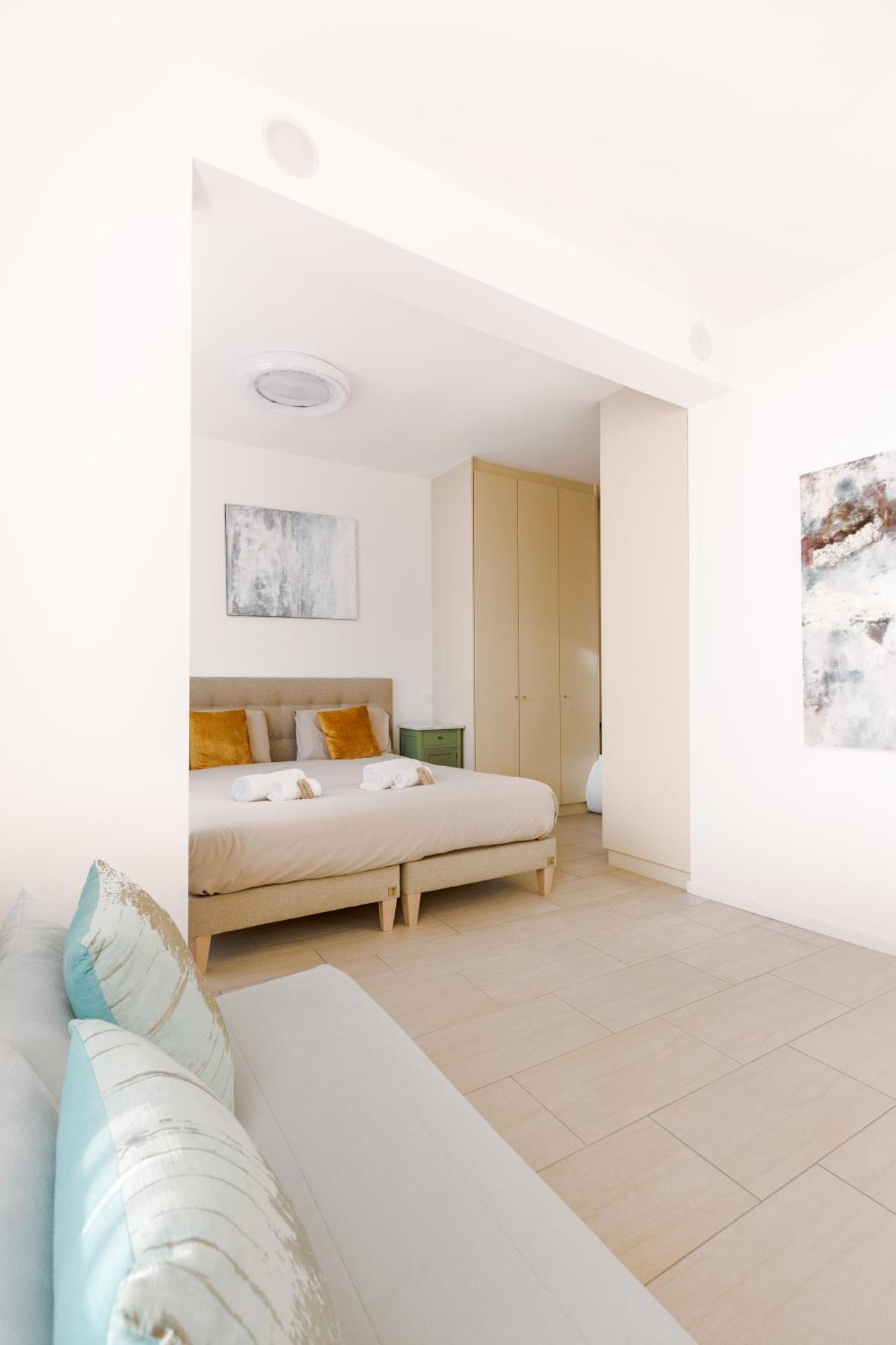 Front Lake Pearl 5 For 6Pax -By Easylife Swiss Lugano Buitenkant foto