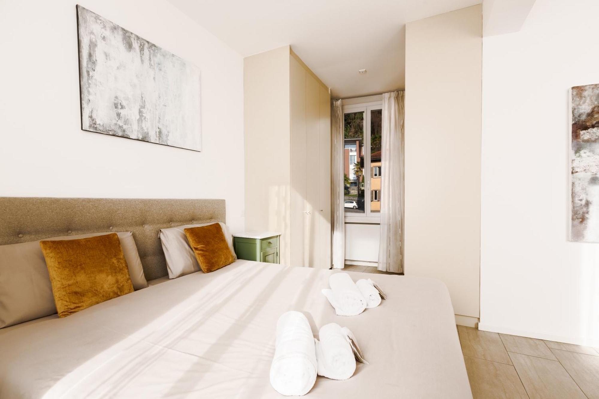 Front Lake Pearl 5 For 6Pax -By Easylife Swiss Lugano Buitenkant foto
