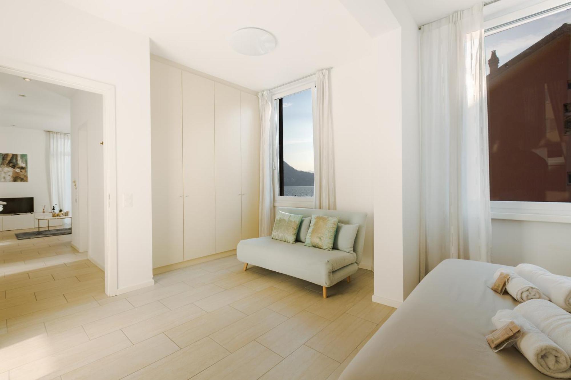 Front Lake Pearl 5 For 6Pax -By Easylife Swiss Lugano Buitenkant foto