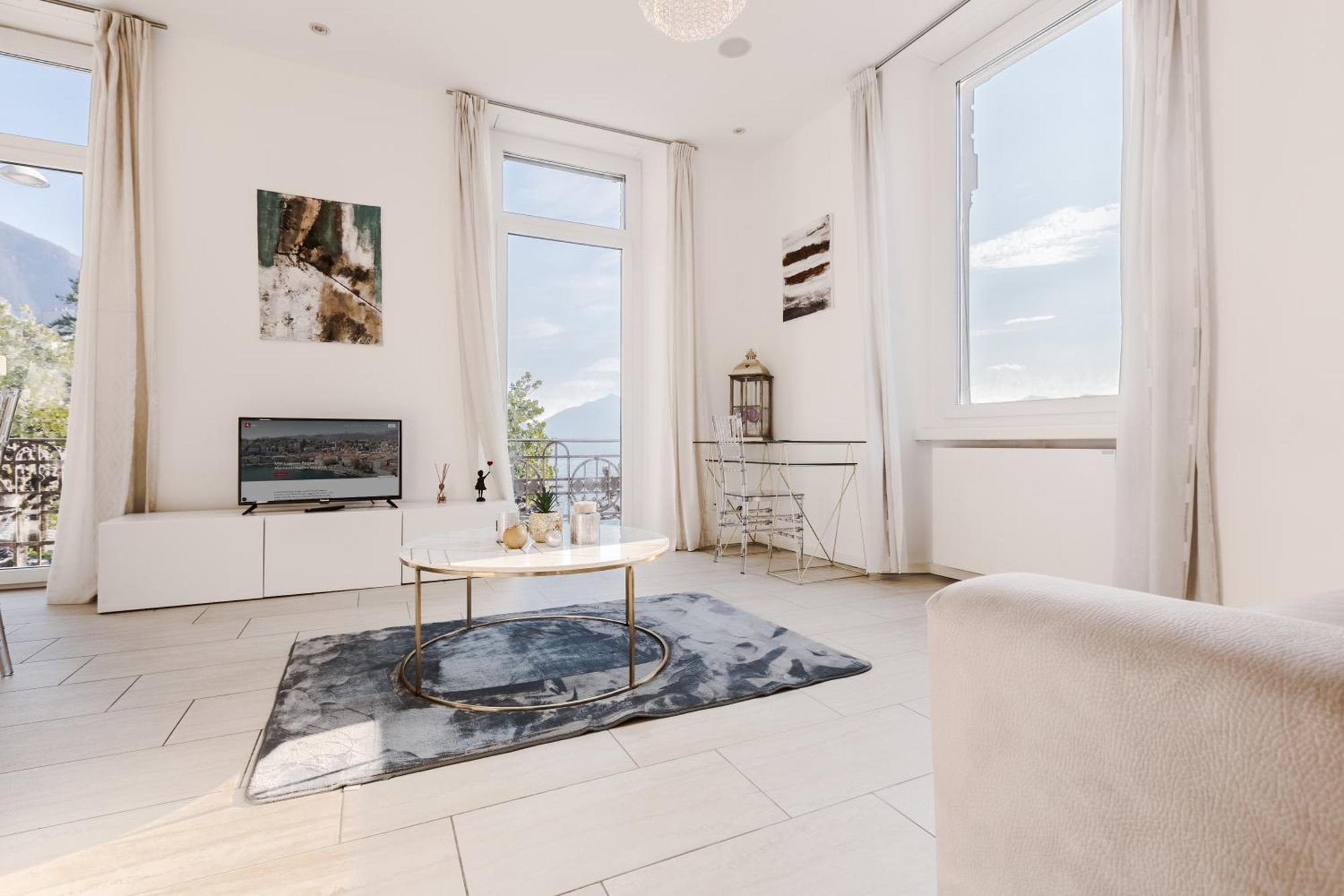 Front Lake Pearl 5 For 6Pax -By Easylife Swiss Lugano Buitenkant foto